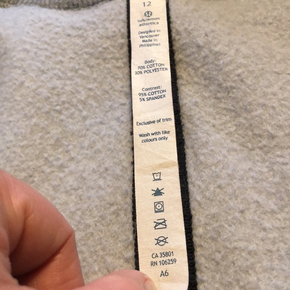 LULULEMON - VGUC-EUC Yin To My Yang Cardi (12) - Picture 15 of 16